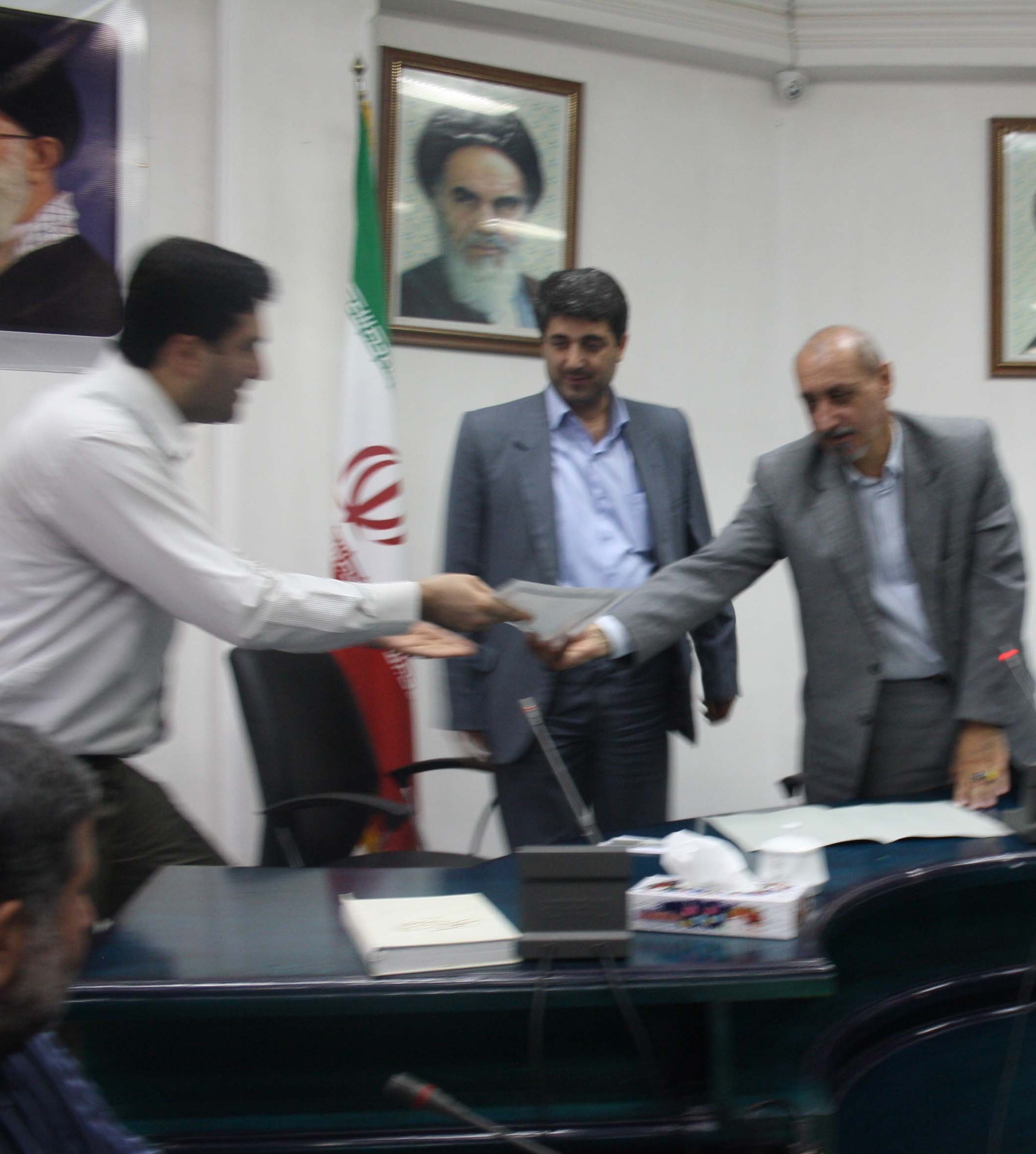 تجلیل از کارمندان نمونه فرمانداری شهرستان سیاهکل