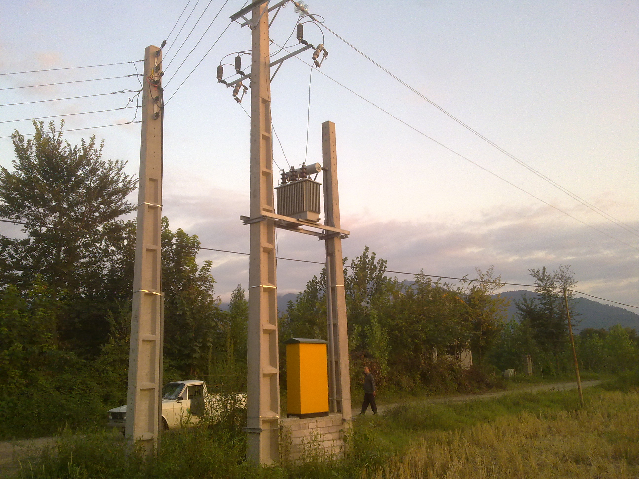 ایستگاه برق به جانشرود رسید