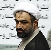 از خطه میرزاکوچک خان جنگلی توقع غیر از این(حماسه ۸دی)نبود / نطقم عُقده ی دل مردم بود