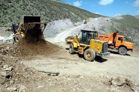 تلاش مسئولین برای جلوگیری از ایجاد نارضایتی عمومی در محور سیاهکل به دیلمان