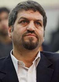 کواکبیان صبح امروز در نشستی خبری رسما اعلام کاندیداتوری کرد