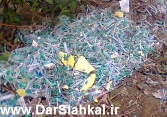 افراد ناشناس زباله های بیمارستانی را به جنگلهای سیاهکل هدیه دادند+عکس