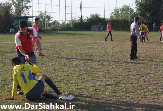 fotbal-hamyari-siahkal-tolam-shahr (27)