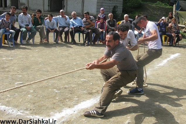 BAZI_BOMI_MAHALI_GILAN_DAR_SIAHKAL (7)