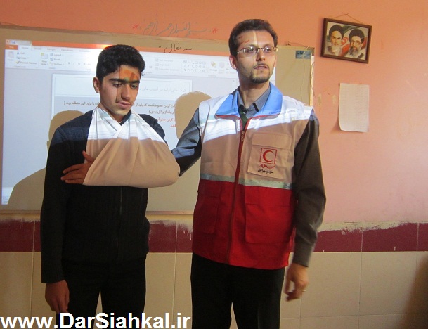 dadras_helal_ahmar_dar_siahkal (9)