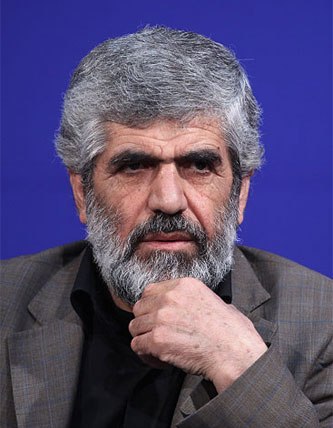انتقاد پدر شهیدهسته‌ای از ظریف/ اخراج همکاران شهید روشن واقعیت دارد