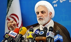 اگر احیاناً رسانه‌ای تصویر یا مطلبی از خاتمی منتشر کند با آن برخورد می‌شود