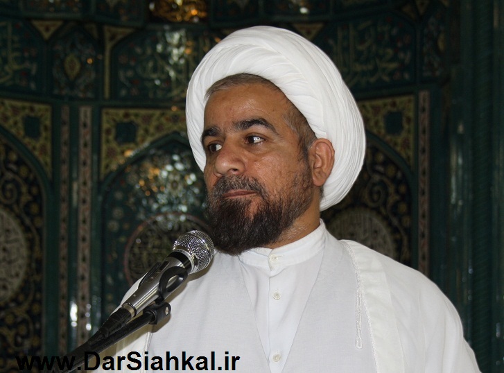 جاده سیاهکل به دیلمان به خرابه تبدیل شده است/مسئولین پروژه های عمرانی سیاهکل را به اتمام برسانند