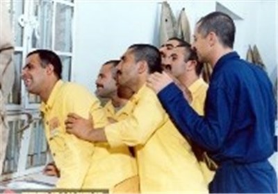 عکس زیر خاکی از ۴ اسیر