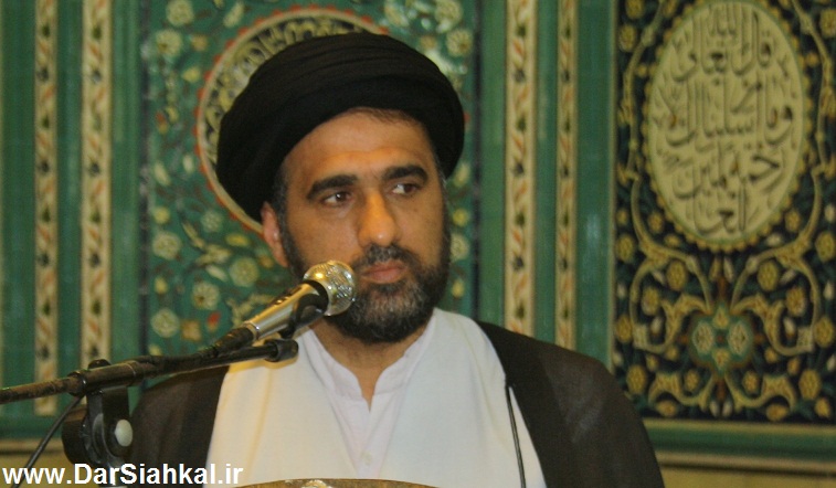 قلم شهید مطهری با خون وی آغشته شد/مطهری طبیبی بود که درد جامعه را احساس می کرد