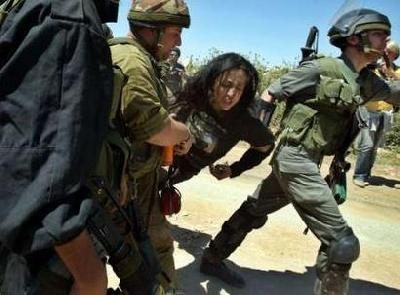 israeli_soldiers_vs_palgirl (32)