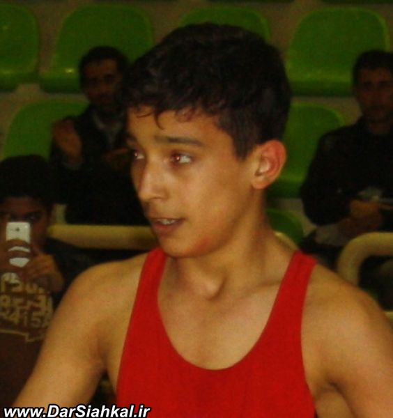 محمدرضا دانشور کشتی گیر فرنگی کار سیاهکلی، نماینده گیلان در مسابقات کشوری شد