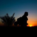 از بصره، از نجف، با پای پیاده…