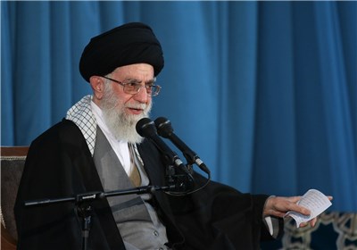 دولت و طرفدارانش به کسانی که ابراز دغدغه و دلواپسی می‌کنند،‌ اهانت نکنند/ از دولتها حمایت میکنم اما چک سفید امضا هم به کسی نمی‌دهم