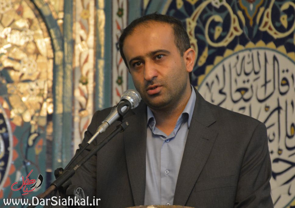 با کمک مردم دست همه مفسدین را در کشور کوتاه می کنیم