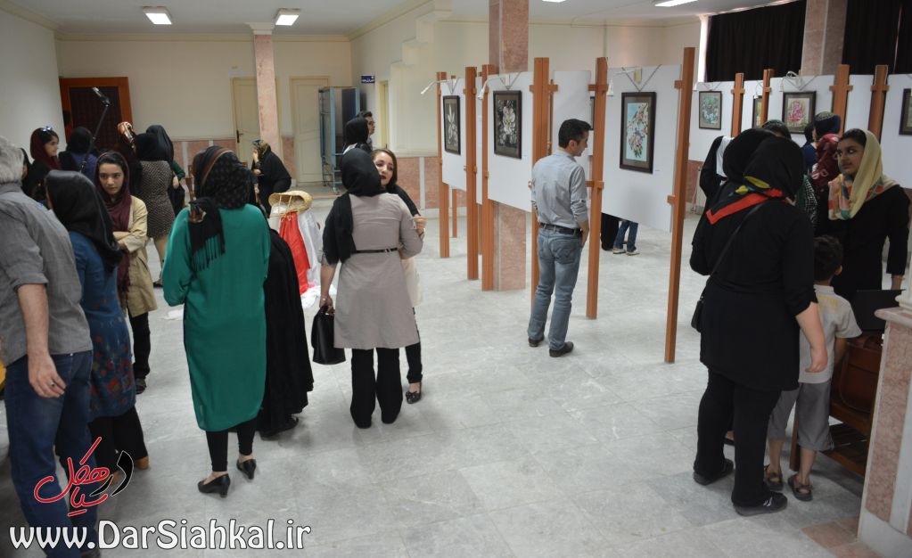 namayeshgah_naghashi_dar_siahkal (1)