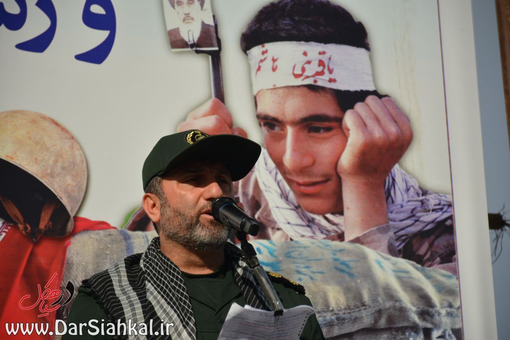 حربه‌های دشمنان با درایت مقام معظم رهبری خنثی شده است/ باید گوش به فرمان رهبری باشیم+گزارش تصویری