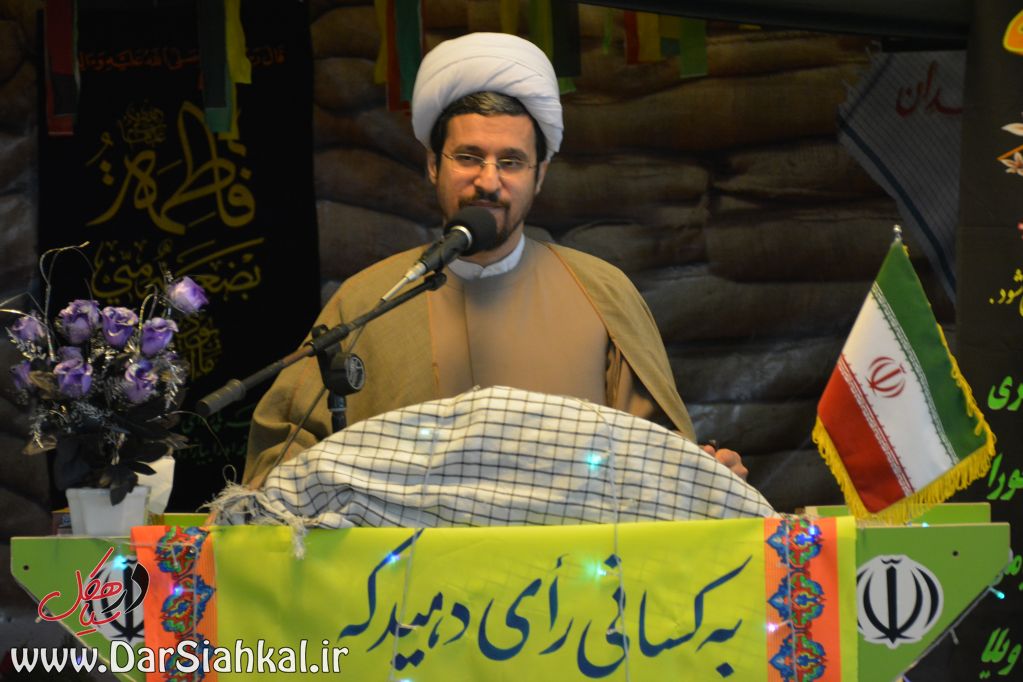 از کسانیکه که رأی نیاورده اند می خواهیم که به آرای مردم احترام گذاشته و تمکین کنند+گزارش تصویری