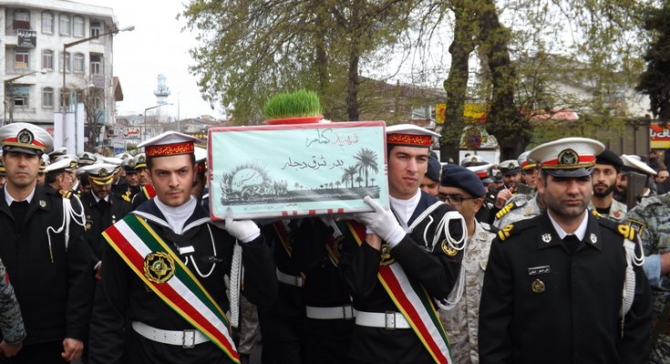 گزارش تصویری از تشییع و خاک سپاری سه شهید گمنام در بندرانزلی