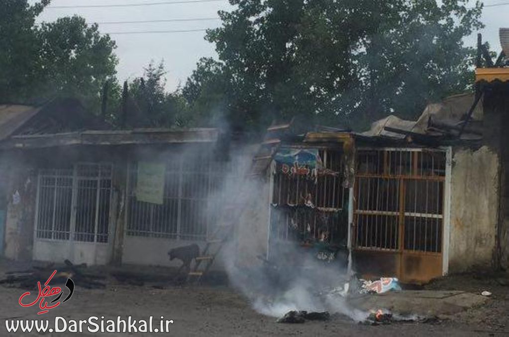 ۷ مغازه و یک منزل مسکونی در روستای مهربن در آتش سوخت+عکس