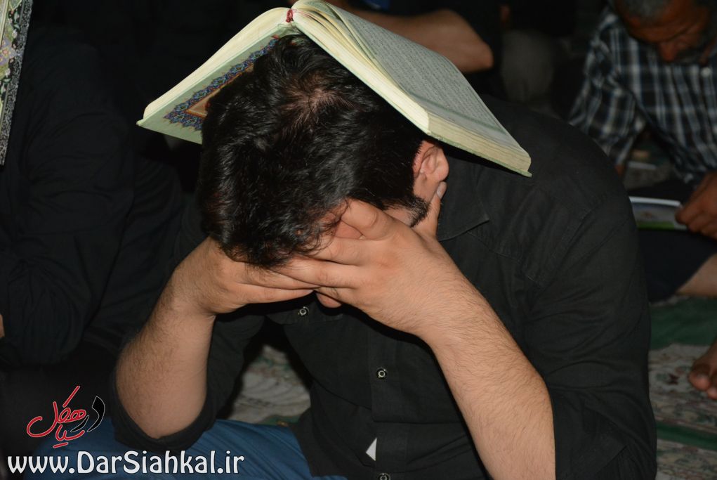 گزارش تصویری از مراسم احیای سومین شب قدر در سیاهکل