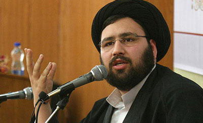 عده‌ای در خارج برنامه‌ دارند برادرم را از رهبری جدا کنند