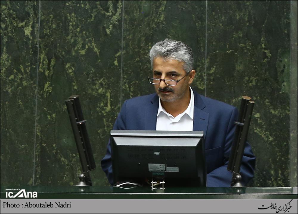 دولت شایسته سالاری را در عزل و نصب ها مورد توجه قرار دهد+عکس