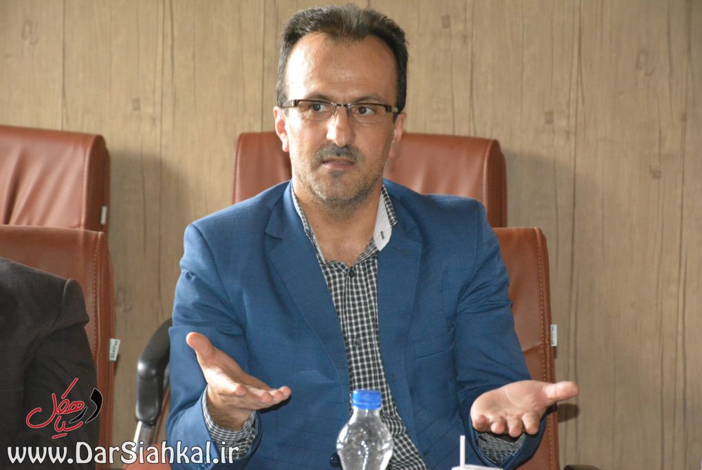 با افرادی که به دنبال شائبه تقلب و تخلف در انتخابات شوراها هستند به جد برخورد می شود