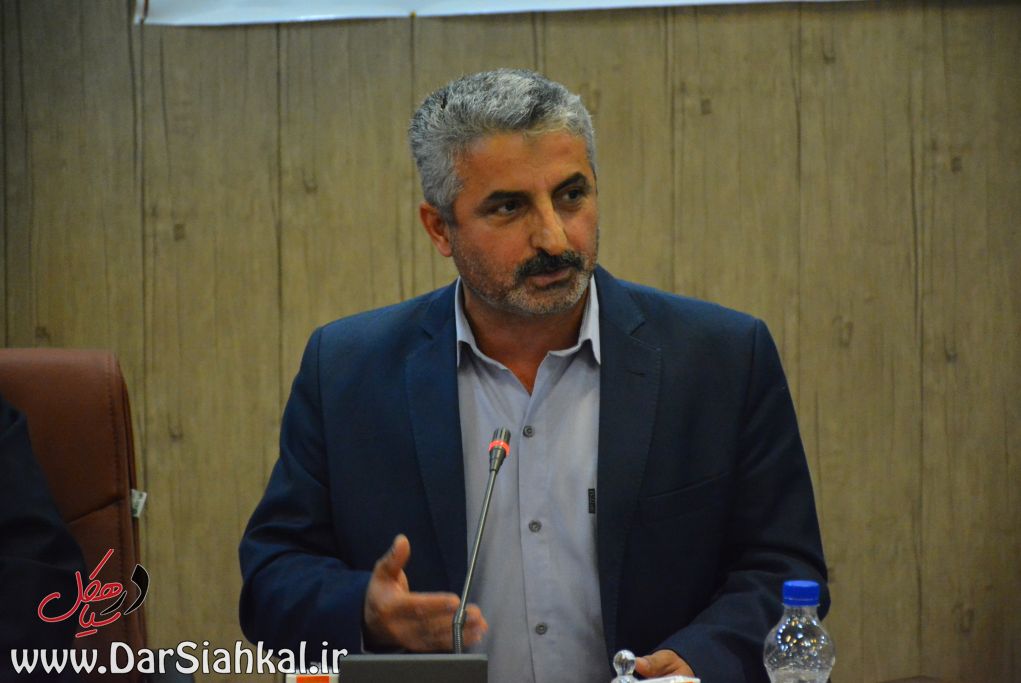 نیمی از گلخانه‌های گیلان در شهرستان سیاهکل وجود دارد/ مدیران استان یک سد بزرگ در اجرای بسیاری از طرح‌ها