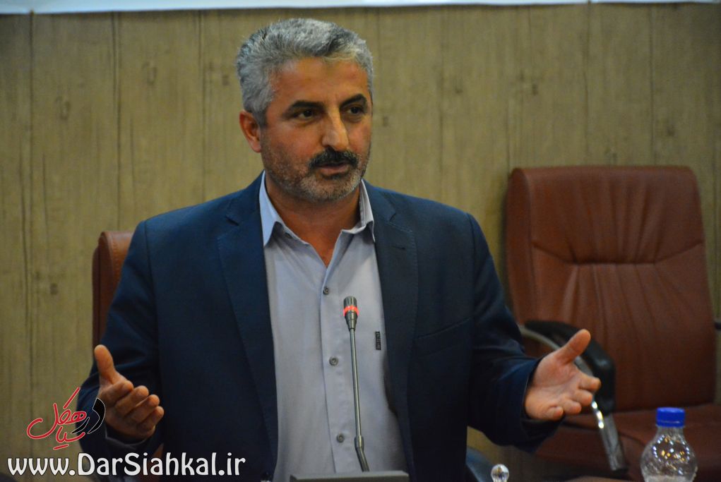 رئیس دولت پاسخگوی اختلاس صندوق ذخیره فرهنگیان شود