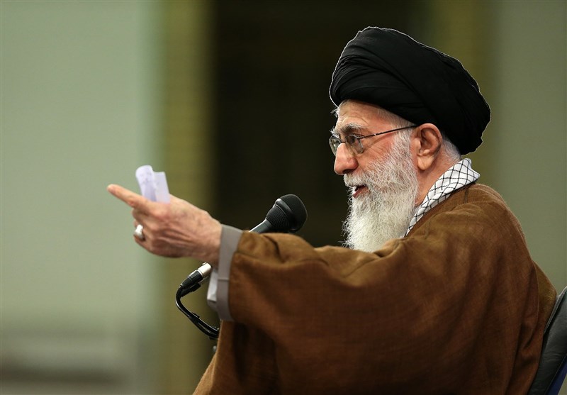 چرا هیچ نشانی از کتابهای حاوی اسناد لانه جاسوسی در مدارس و دانشگاه‌ها نیست؟