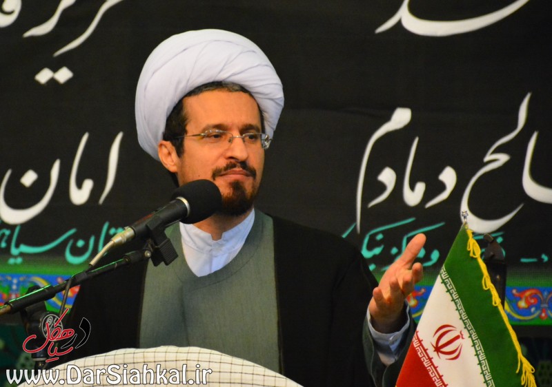 آمریکایی ها در سال ۸۸ فتنه را در ایران تدارک دیدند و هم اکنون فتنه به دامان خودشان افتاده است+گزارش تصویری