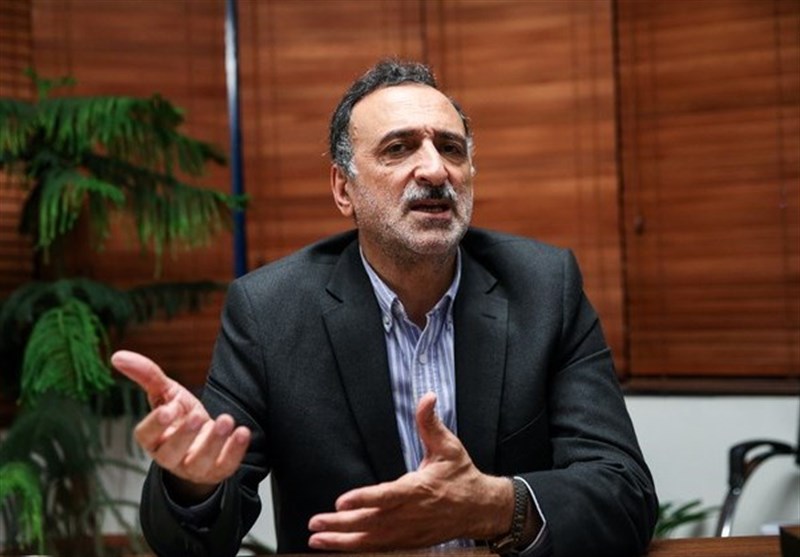 نظر دانشآشتیانی درباره حماسه ۹ دی: از مطالب “تفرقهبرانگیز” خودداری کنیم