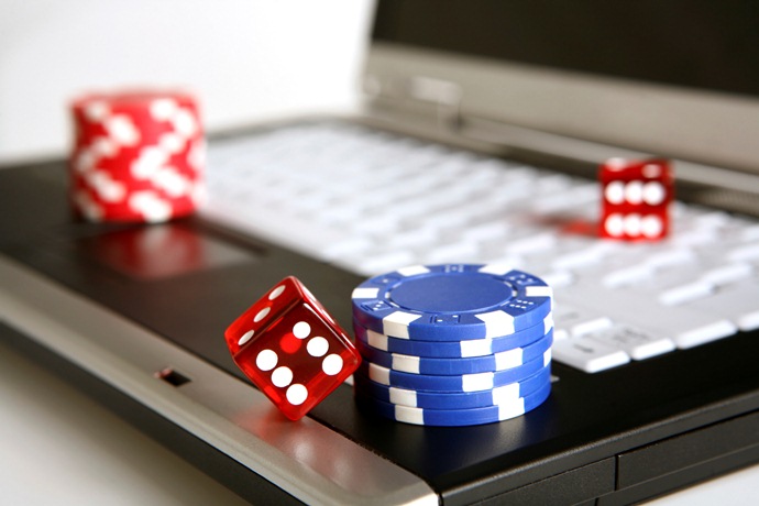 دستگیری مدیران تارنماهای قماربازی و شرط بندی آنلاین در سیاهکل