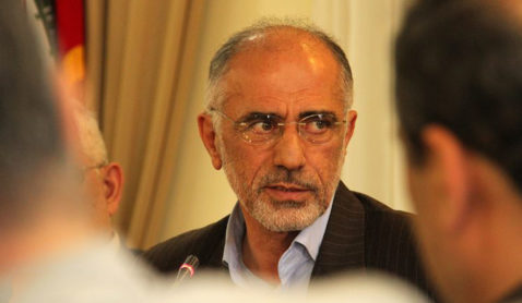 نماینده احمدی نژاد یا مبلغ روحانی/ کاش فتنه را می فهمیدید آقای مسئول/ ۹دی چماق نیست