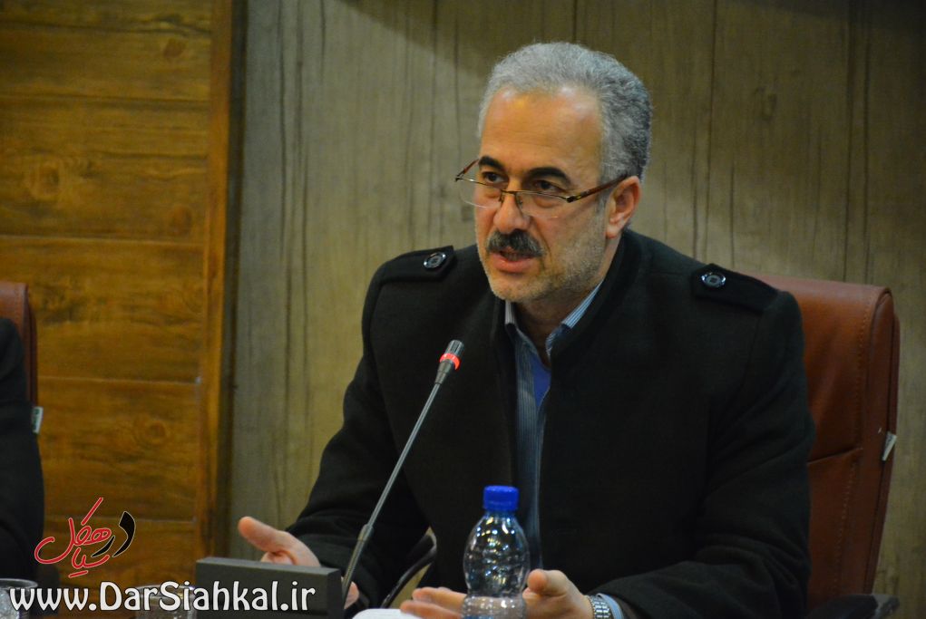 برای سیاهکل حداقل ۷۵ سانتی متر برف پیش بنی شده/ خودتان را آماده کنید/ از مردم می خواهیم تا در این روزها به ما کمک کنند/ رسانه ها انصاف را رعایت نکردند/ چرا فقط ضعف ها گفته می شود؟