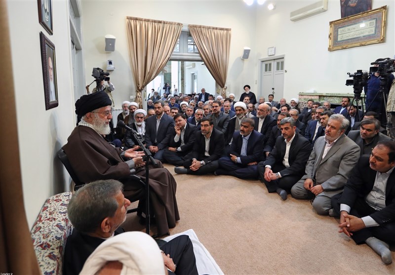 وارداتی باید متوقف شود که کارخانه‌های داخلی را تعطیل می‌کند/ نتیجه راه‌نیفتادن تولید داخلی بیکاری و اعتیاد و مفاسد گوناگون است