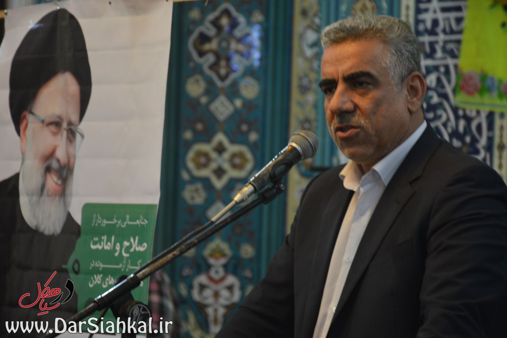 وزیر میلیاردر چه می فهمد روستایی چطور شبش به صبح می رسد؟ +گزارش تصویری