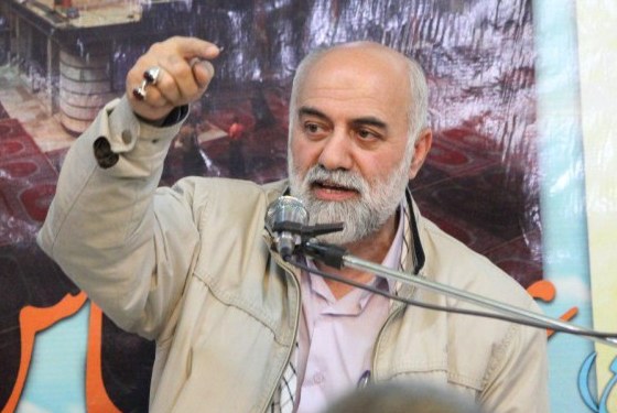 رئیس جمهور در خانه ۴۵میلیاردی زندگی میکند/ ایجاد۵۰۰هزار شغل سالانه دروغ است/ استخدام های اخیر گیلان سفارشی بود