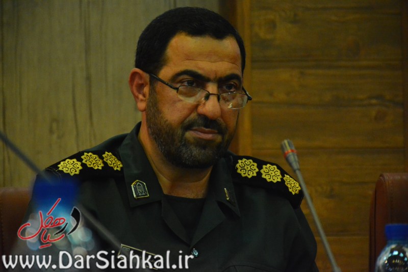 ارسال ۲ کامیون از کمک های مردم سیاهکل به زلزله زدگان کرمانشاه