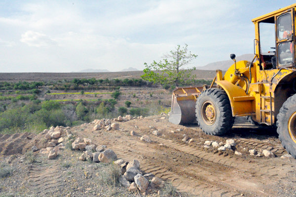 کوتاه شدن دست زمین خواران در سیاهکل
