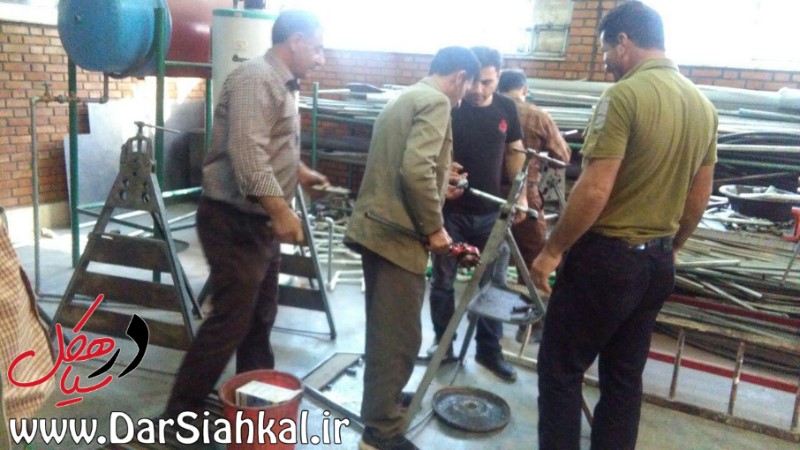 برگزاری دوره آموزشی لوله کشی و تأسیسات آب شرب برای آبداران سیاهکل+عکس