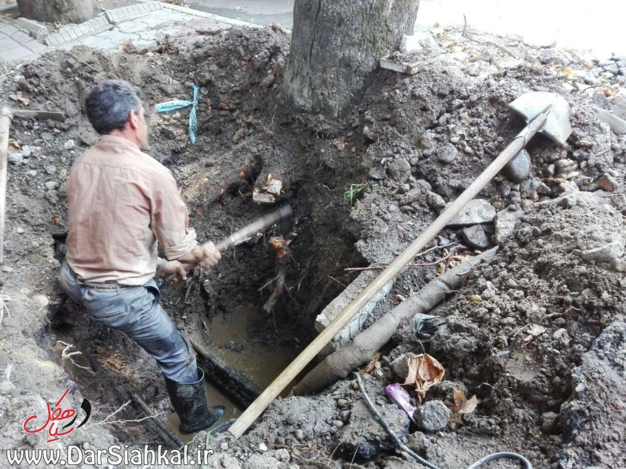کندن لوله آب (۲)