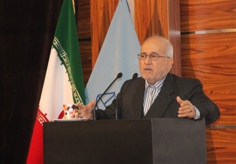 قضات از ورود به دسته‌بندی‌های سیاسی و جناحی منع شده‌اند/ مسئولان قضایی گیلان در مسیر خدمت‌رسانی به مردم تلاش نمایند