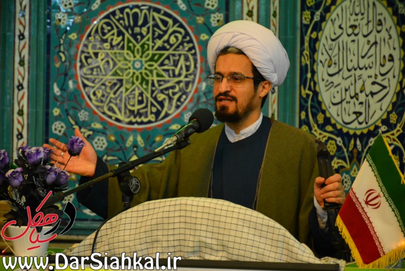 چک چای‌کاران را پرداخت کنید/ قوه قضائیه و دولت تعارف را از میان بردارند/ فشارهای دشمن و سوء تدبیر داخلی موجب فشار اقتصادی به مردم شده است