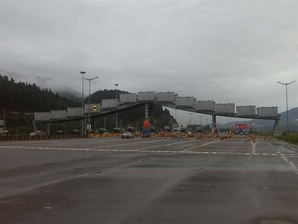 لغو اخذ عوارض تردد از آزادراه رشت – قزوین برای رانندگان رودباری