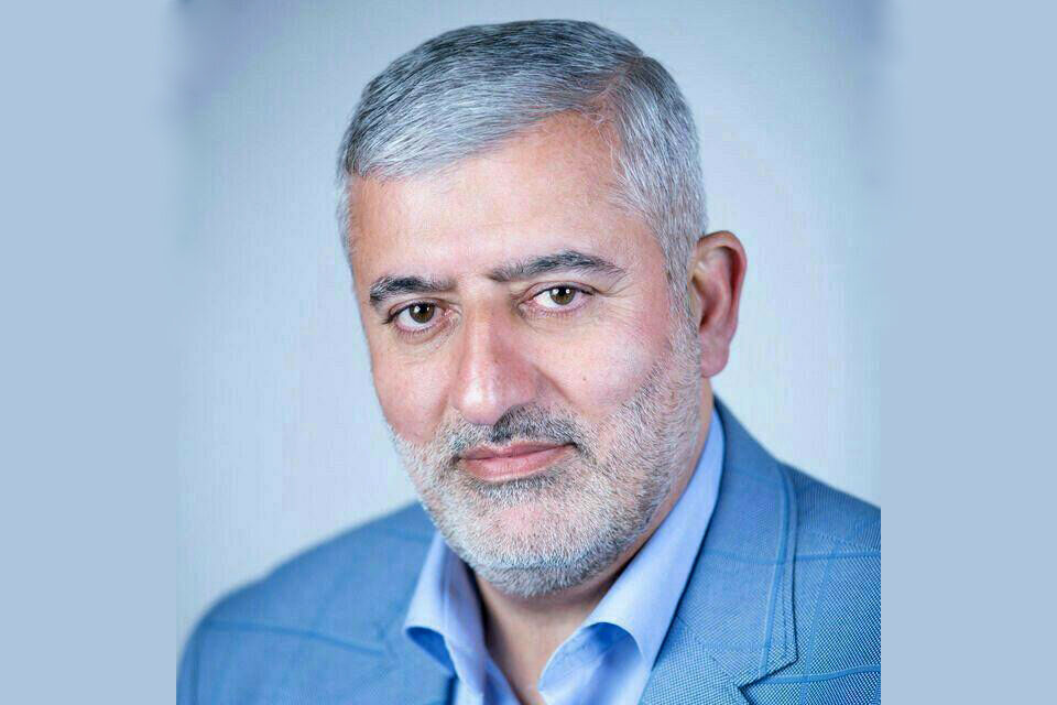 فرخی در رقابتی تنگاتنگ با نیکفر وارد مجلس شد