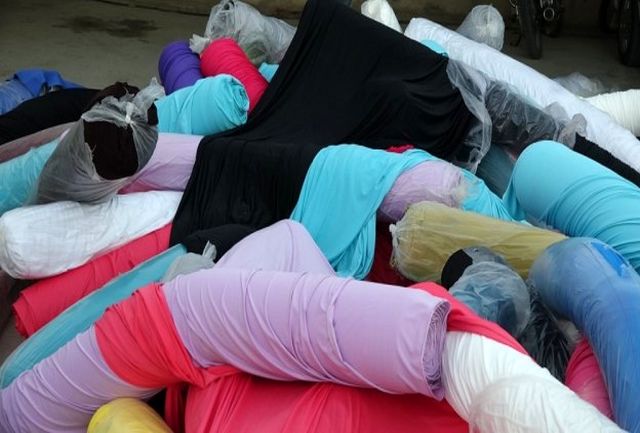 محموله پارچه‌های قاچاق در جاده سیاهکل به سنگر متوقف شد