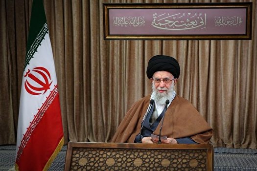 رهبر انقلاب: آمریکا رژیمی بحران‌زیست است که اوکراین را هم قربانی کرده/ با جنگ و تخریب در هر کجا مخالفیم