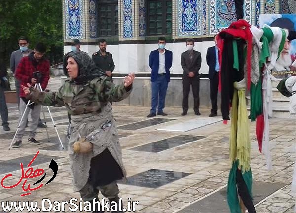 نمایش خیابانی «خمپاره ها چشم دارند» در سیاهکل اجرا شد